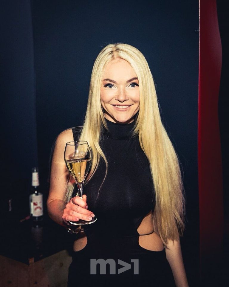Elisa – Showtänzerin, Animateurin, Walking Act, Messehostess, Musikvideodreh | Foto 2