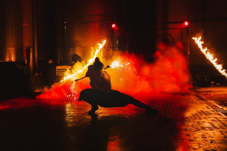 Feuershow / Feuerkünstler – Feuershow, Feuerspucker-Schlucker, LED-Künstler Pyroshow | Foto 1