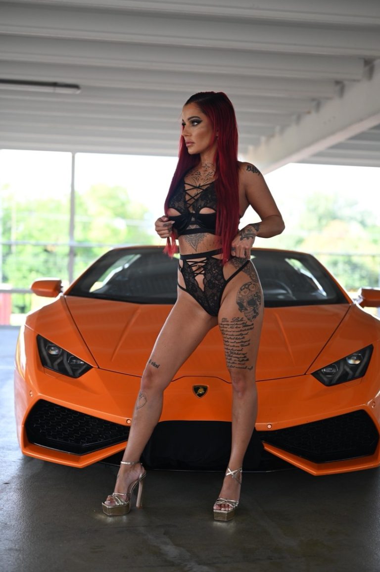 Giulia Sky – Stripshow, Toplessbedienung, Baranimation, Gogo, Car/Bike Wash, Model für Musikvideodreh | Foto 1