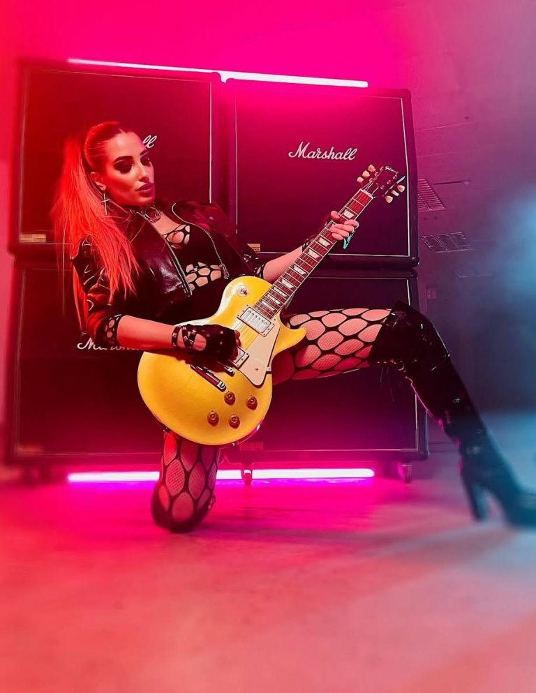 Lana – Show-Tänzerin, Animation, Feuerspucken, Musikvideodreh | Foto 5